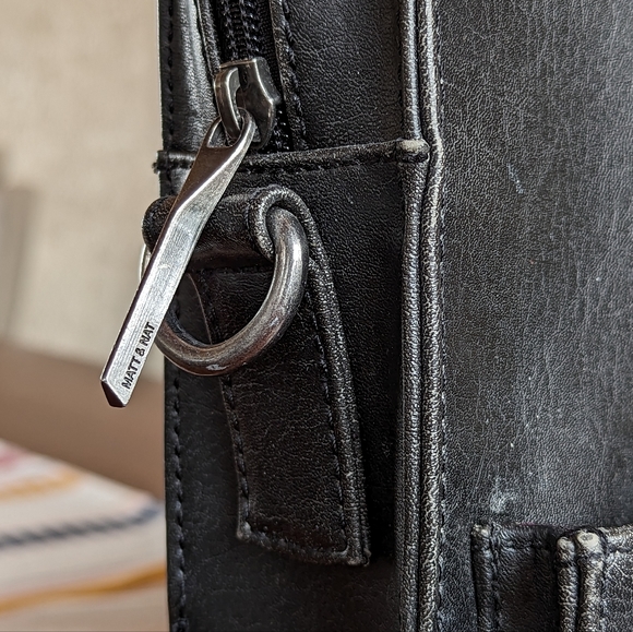 Matt & Nat Unisex Briefcase - Black with purple lining. - Picture 7 of 7